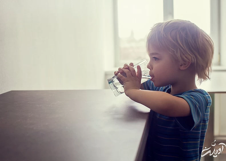 فواید آب برای کودکان